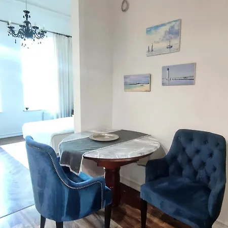 возле дерибасовской Appartement *