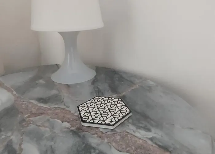 возле дерибасовской Apartment *